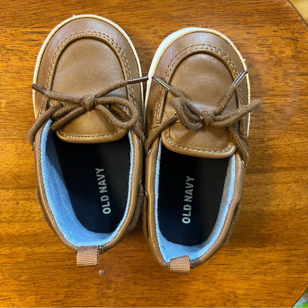 18-24M Old Navy little boy boat shoes faux tan leather